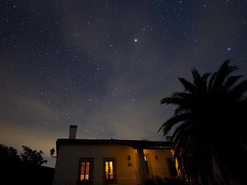 Starlight observando estrellas en Monfragüe